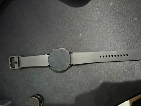 Samsung Galaxy Watch 4 44mm Preto com Carregador