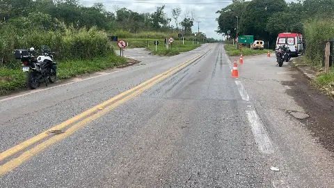 Motociclistas em passeio se envolvem em colisão próximo ao trevo de Santanense