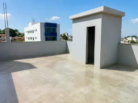 Imóvel para Venda - Santanense - Itaúna MG
