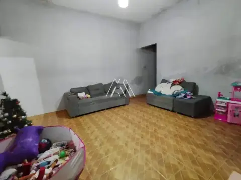 Vendo casa com lote de 410m2 no Morro do Sol!