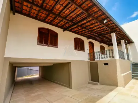 Casa 3 quartos à venda em Itaúna — Morro do Sol
