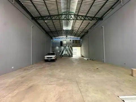 Galpão 400 m2 para alugar na Alaita em Itaúna