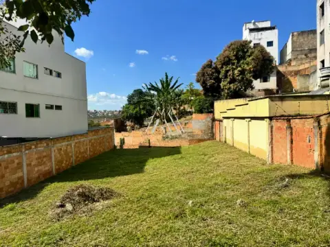 Lote 405 m2 à venda no Lourdes em Itaúna
