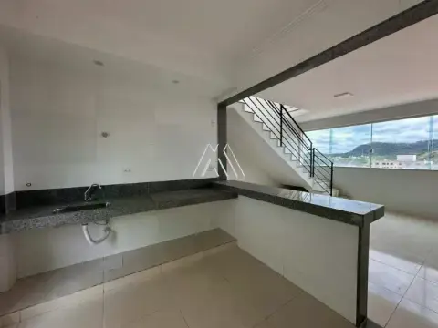Alugo cobertura duplex com 02 pavimentos no Padre Eustáquio