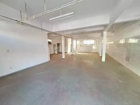 Loja Ampla Com Ótima Localização na Piedade
