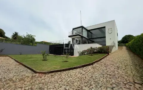 Casa em Condomínio 400 m2 á venda com 2 suítes e 4 vagas no Granja Glória