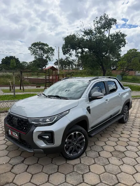 Fiat Strada Ultra Turbo 2026 — 17 mil km