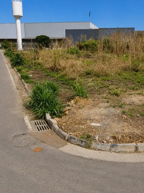Lotes comerciais de 300 m2 à venda no Parque Ouro Verde