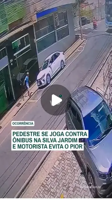 Pedestre atingido por ônibus na Silva Jardim