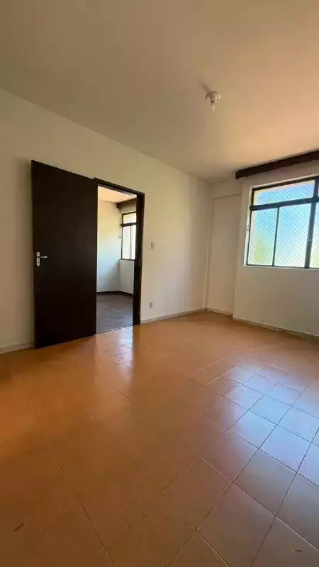 Apartamento à venda, 3 quartos, 1 suíte, 1 vaga, Centro