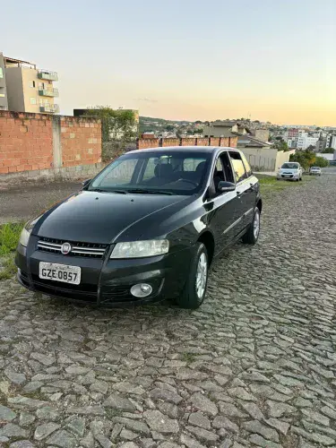 Fiat Stilo 1.8 Attractive Flex 8V 5P 2011