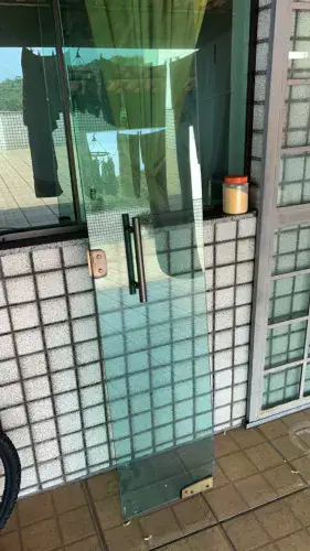 Folha de Porta em Vidro Temperado Zap 37 9 *