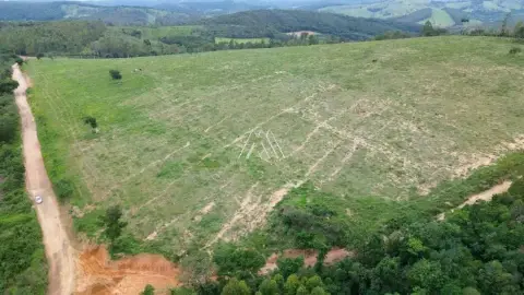 Vendo lote no Mirante das Palmeiras com 1000m2 em ótima localização — Morada Nova