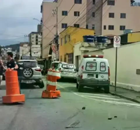 Colisão mobiliza agentes no cruzamento próximo à cadeia