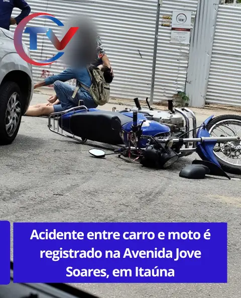 Acidente entre carro e moto na Avenida Jove Soares