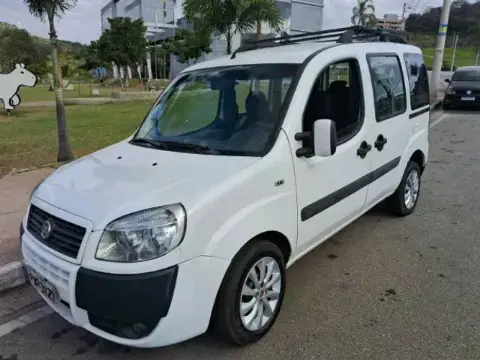 Fiat Doblo Essence 1.8 Flex 16V 5P 2016