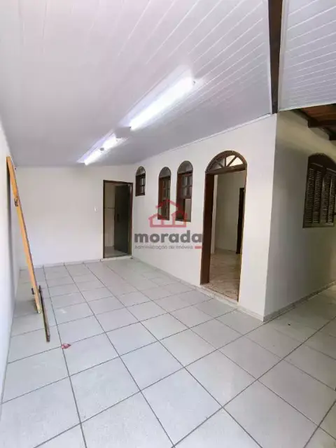 Casa Residencial com 3 Quartos (1 Suíte) em Itaúna-MG | Cidade Nova