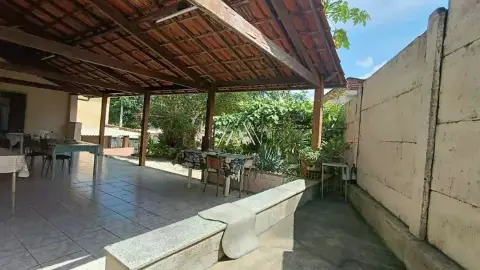 Vendo casa em Itaúna em excelente localização — Padre Eustáquio