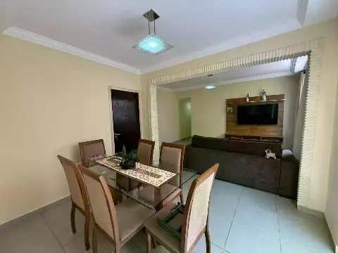 Apartamento com área à venda, 3 quartos, 1 suíte, 1 vaga no Centro