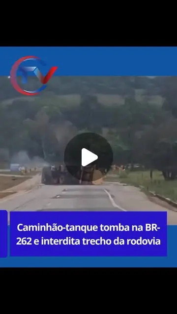 Caminhão-tanque tomba na BR-262 em Juatuba