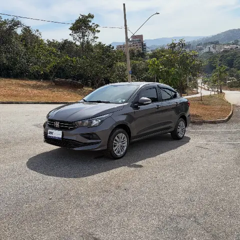 Fiat Cronos 2025 Automático — 10 mil km