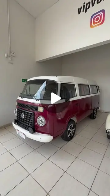 VW Kombi 1.4 Flex Customizada – 2010/2011