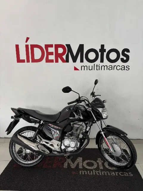 Moto 2024 com 18 mil km rodados por R$ 17.200