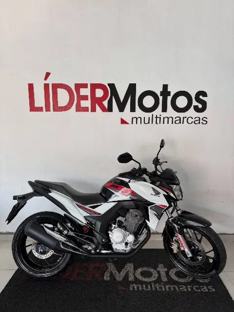 Honda CB Twister 250 2019 — 37 mil km