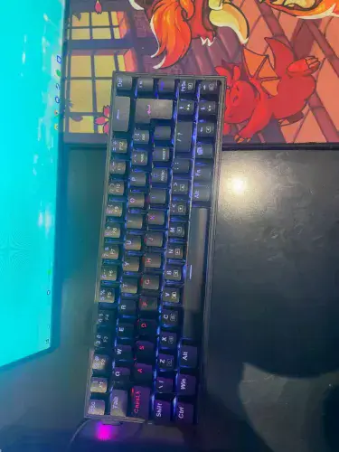 Vendo Teclado e Mousepad, preço a combinar