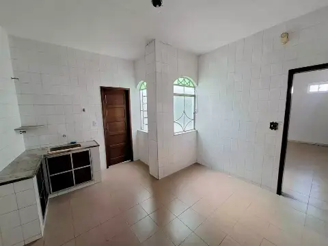 Apartamento com ótima localização — 3 quartos no Centro, para alugar