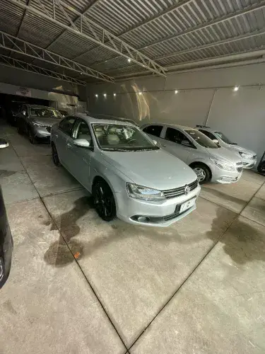 Volkswagen Jetta Comfortline 2.0 T.flex 8V 4P Tipt. 2014 — Vila Nazaré