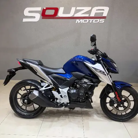 Honda CB 300F Twister 2026 – 4.700 km