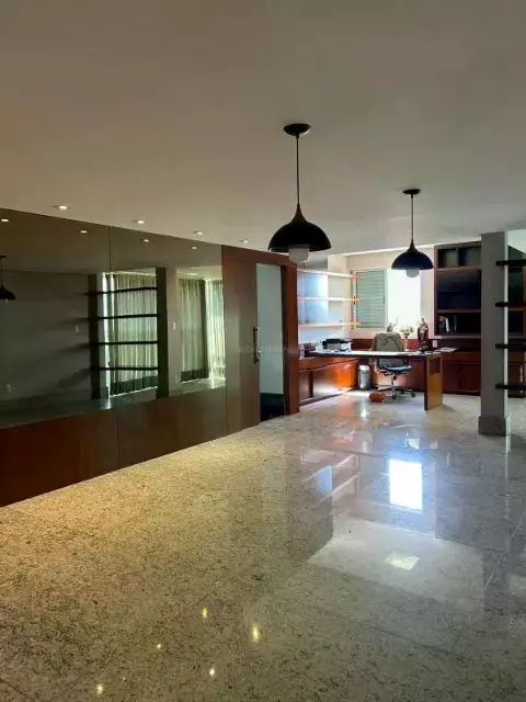 Apartamento à venda, 5 vagas, Centro