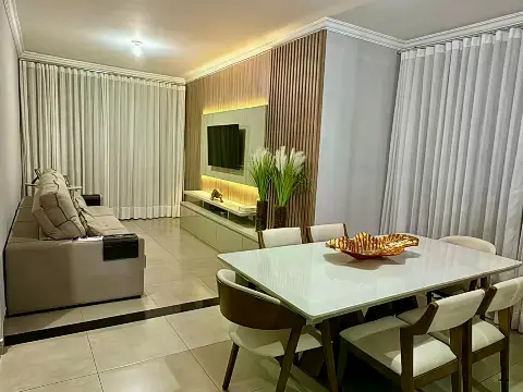 Casa à venda, 3 quartos, 1 suíte, 1 vaga, Santa Mônica