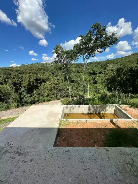 Casa à venda, 4 quartos, 2 suítes, 2 vagas, Condomínio Solar dos Lagos