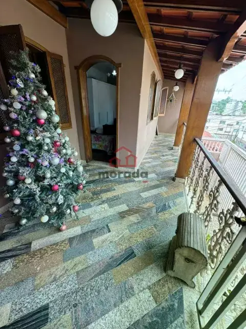 Casa à venda, 3 quartos, 1 suíte, 4 vagas, Centro
