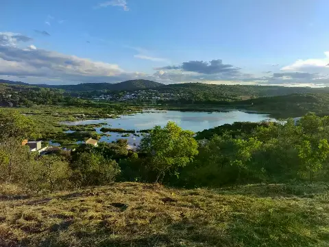 Lote em condomínio à venda, Condomínio Solar dos Lagos