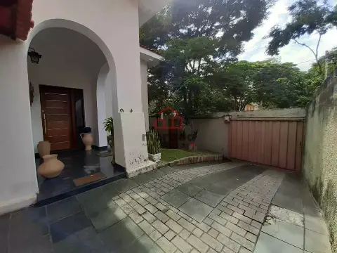 Casa à venda, 3 quartos, 1 suíte, 5 vagas, Santanense