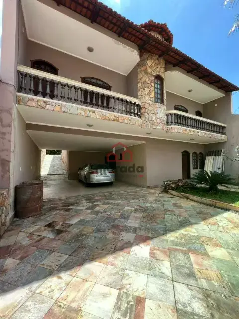 Casa à venda, 5 quartos, 2 suítes, 4 vagas, Belvedere