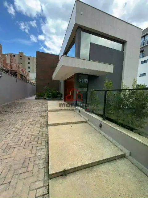 Casa à venda, 4 quartos, 3 suítes, 4 vagas, Tropical