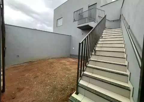 CASA à venda, 3 quartos, 1 suíte, 1 vaga, PIEDADE