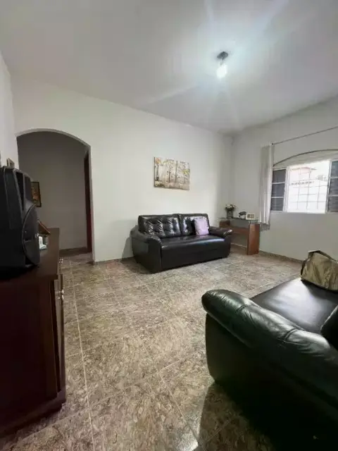 Casa à venda, 3 quartos, 1 suíte, 4 vagas, Parque Jardim