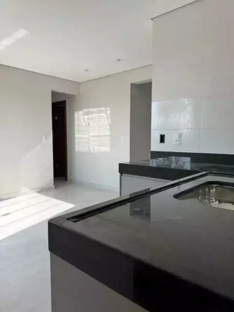 Apartamento à venda, 3 quartos, 1 suíte, 1 vaga, Aeroporto