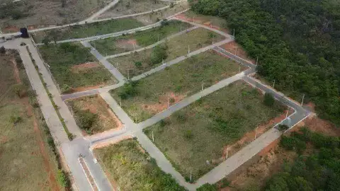 Lote à venda, Vila da Serra