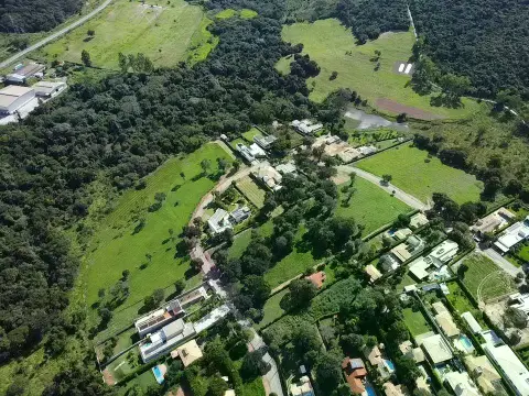 Lote em Condomínio Residencial em Itaúna (Vila Santa Maria) — 1.975 m²