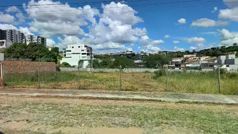 LOTE à venda, Tropical