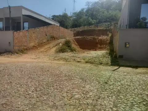 LOTE à venda, Centenário