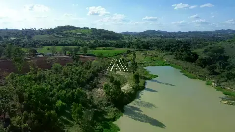 Vendo terreno de 69 mil metros em Itaúna na área rural!